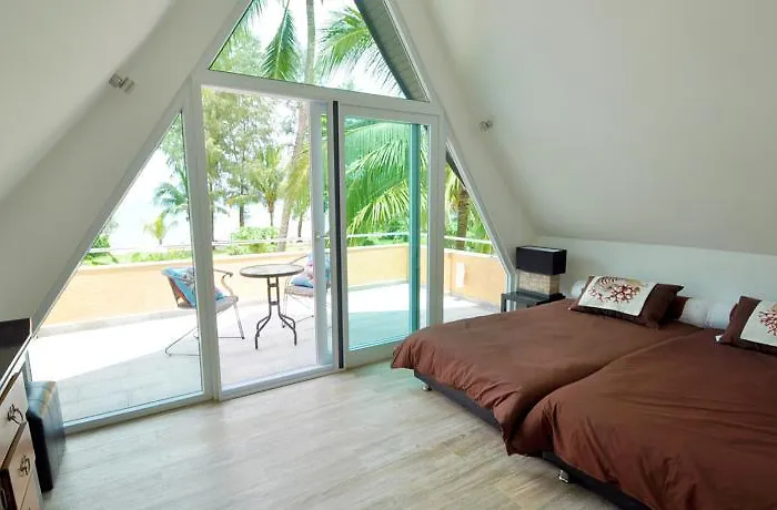 White Dragon Sea View Villa