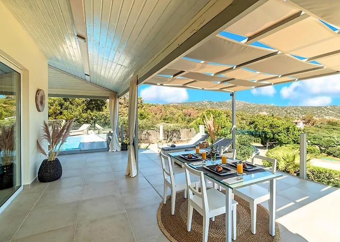 Olive Green Villa Heated Pool