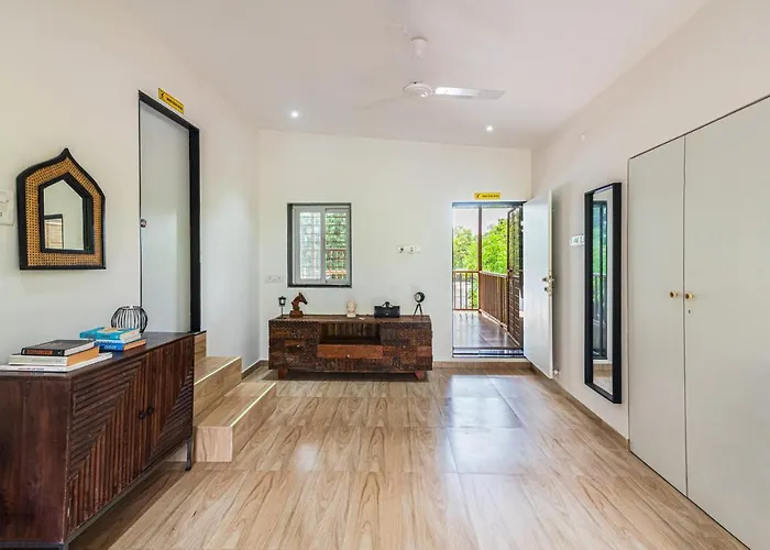 Saffronstays Vyom Farms - 2Br Pool Villa With Orchards, Bathtub, Lawns & Mountain Sunrise Views, Elder-Friendly Stay