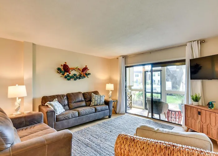 New Smyrna Beach Condo: Pool Access, Walk To Beach