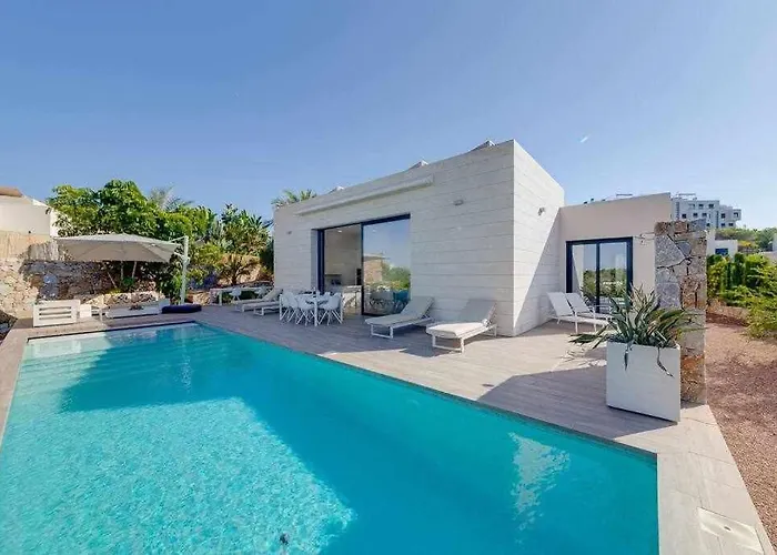 Exclusiva villa con piscina climatizada Colinas