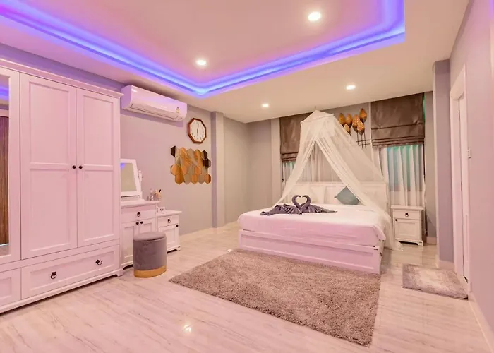 Ratsamee Poolvilla P
