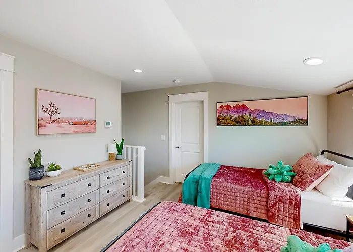 Coastal Luxury Beauty On The Bay