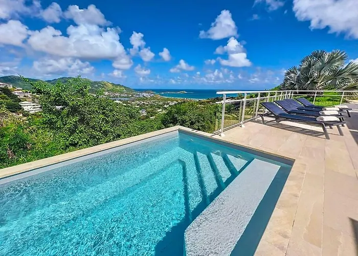 Villa Azur, Panoramic View Of Orient Bay