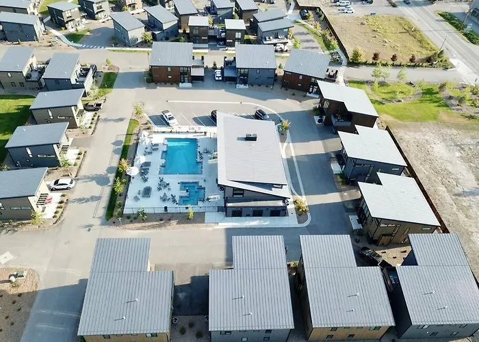 Mountain View Retreat At The Quarry - Sleeps 10!