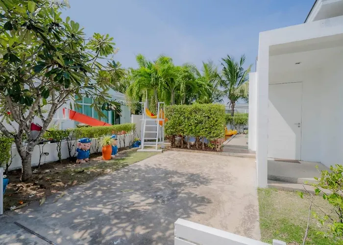 City Beach Cha-Am Pool Villa