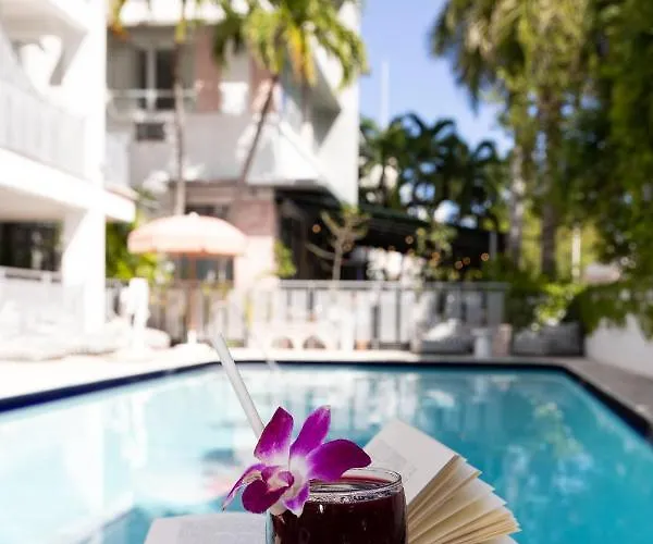 Crest Hotel Suites
