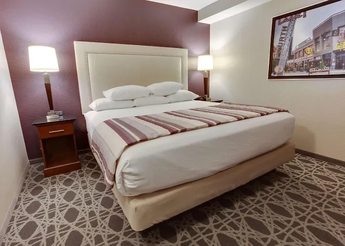 Drury Inn & Suites East