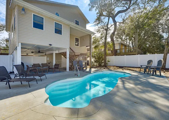 Oak Island Home W/ Pool: Walk To Long Beach!