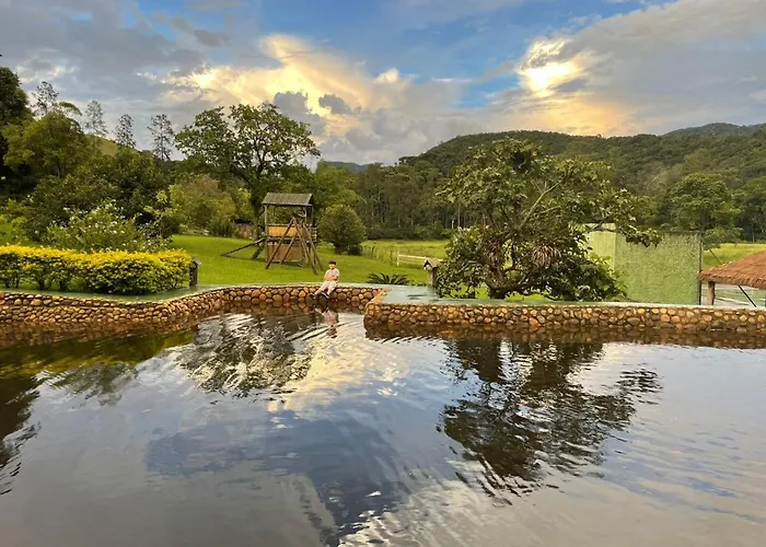 Vila: Fazenda Pedra Selada