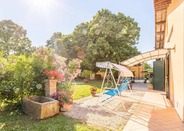 Podere Terrerosse con piscina nell'entroterra di Rimini