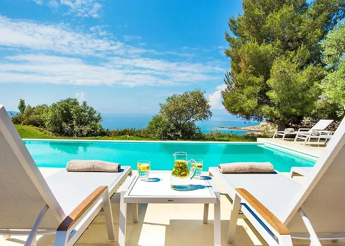 A&A Luxury Beach Villas