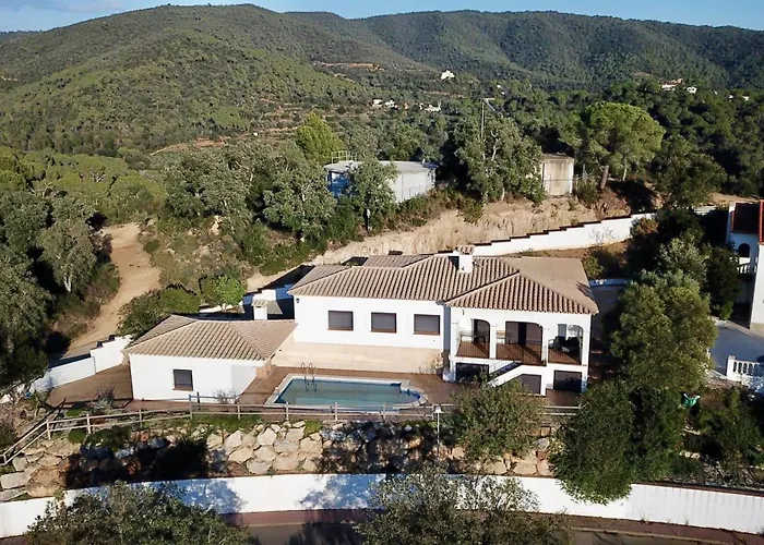 Villa Vista Bonita With Private Pool, 4 Bedrooms, 9 People