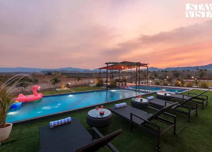 Stayvista At Mangifera Agro Estate With Pool, Wi-Fi