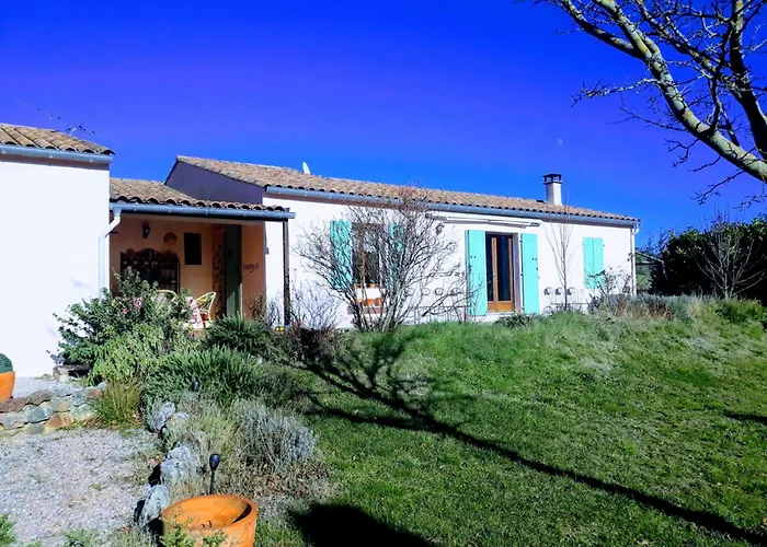 Villa les terre rouges avec piscine dans l ' Aude