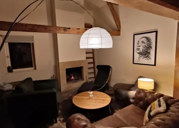 ferme de caractère avec piscine et cheminée