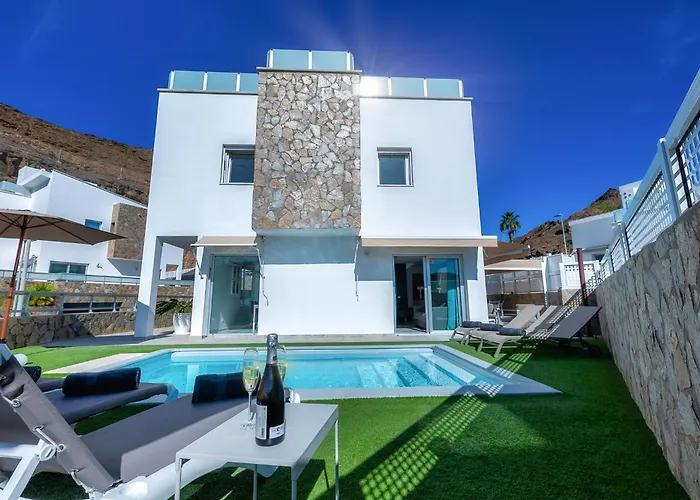 Villa Rosa-Soleada Villa Privada con Piscina Climatizada&WIFI en Tauro-Mogán