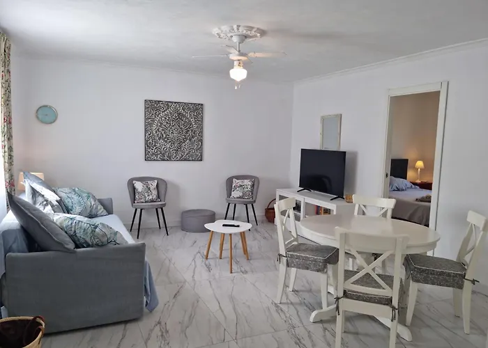 Villa mit privatem Pool 10 Minuten vom Strand mit kostenlosen WiFi