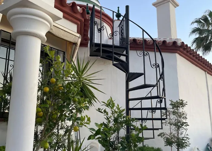 Villa Ladera Panorama - private heated pool