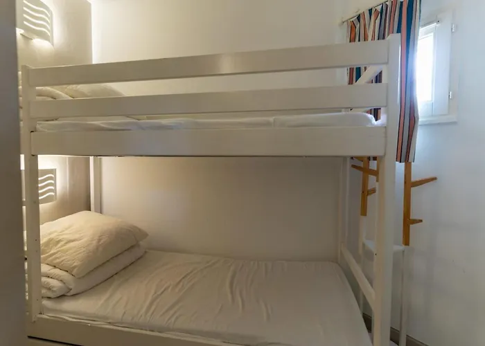 Appt 6 pers avec piscine couverte tennis et parking privé gratuit 117