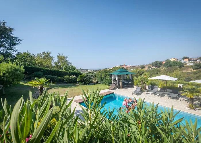 Hotel pres du College: Villa Bellet