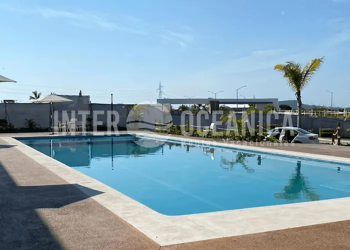Lujo En Crystal Lagoons: Paraiso Para La Familia.