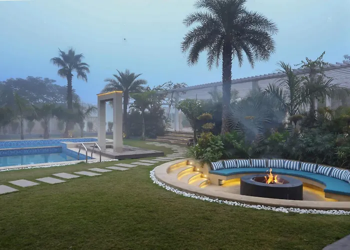 Stayvista La Paradise Luxurry 2Br Villa In Amritsar With Private Pool & Lawn