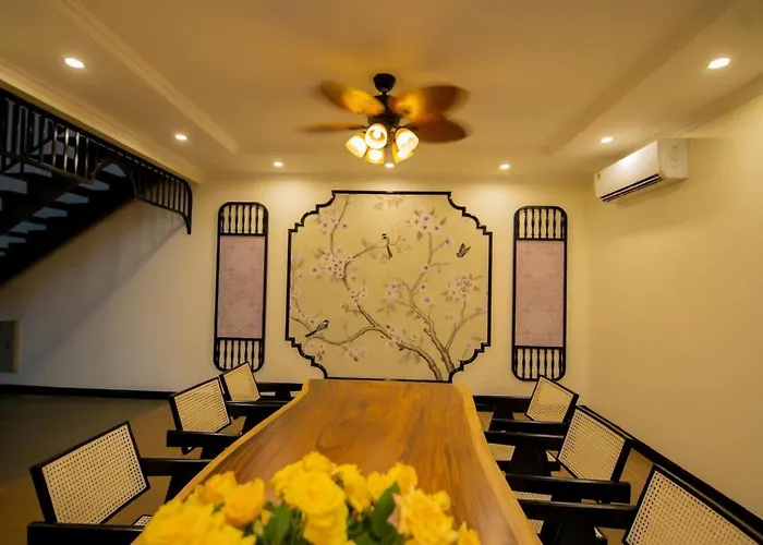 Indochine Ha Long Villa