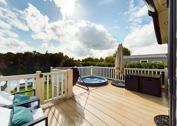 Tattershall Lakes Mini Breaks - Fishing Lake