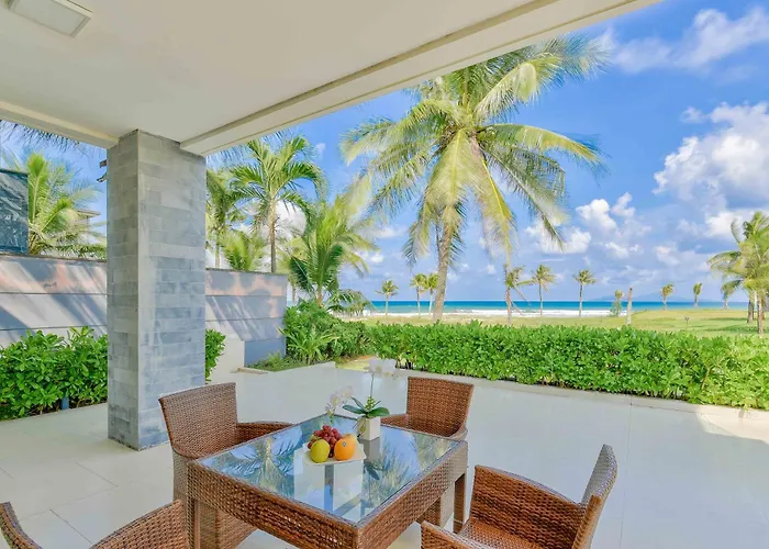 Dreamy Beach Villas Danang