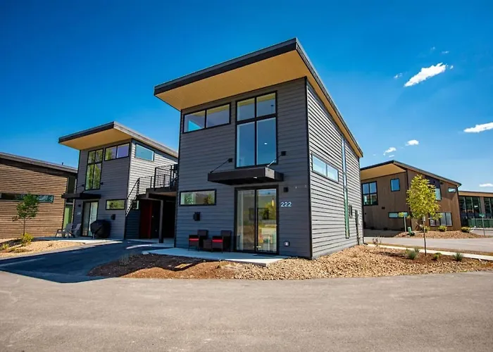 Mountain View Chalet At The Quarry - Sleeps 6!