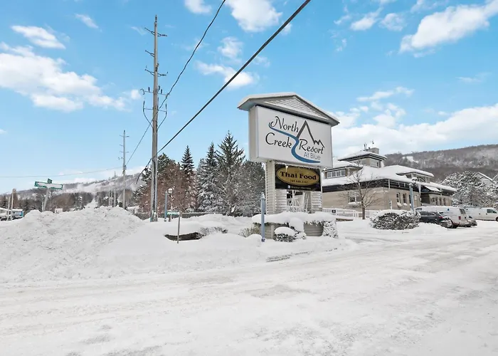 The Parker Slopeside: Hot Tub + Mountain Views