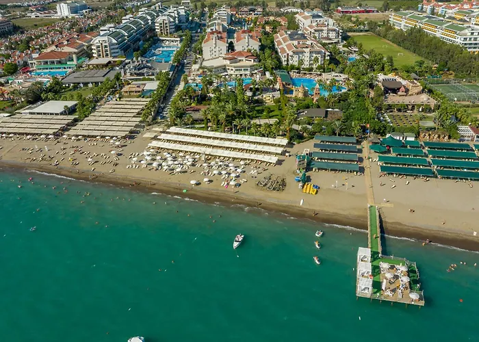 Aydinbey Famous Resort