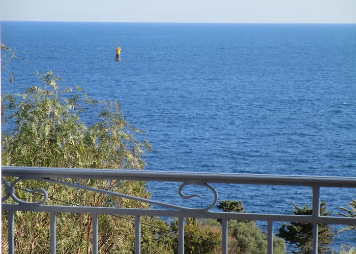 Villa Elisabeth Saint-Raphael