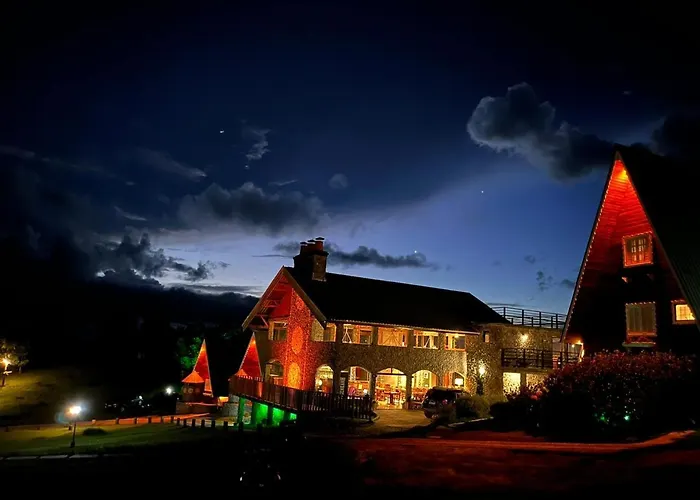 Vila: Pousada Chales Por Do Sol