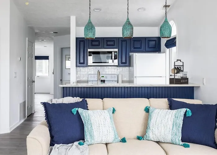 Beach 321 With Vaulted Ceilings Pool Hot Tub And Stunning Views From Private Deck
