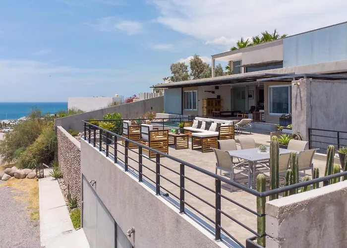 Villa Wellmina - Stunning Sunsets & Relaxing Poolside Vibes!