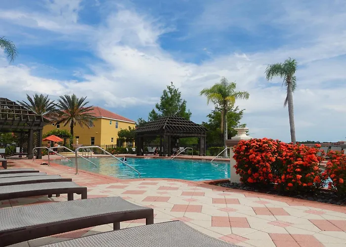 Summer Fun - Waterfront 8Br Home With Private Pool!
