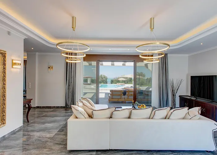 Epavli Alexandros Luxury Villa