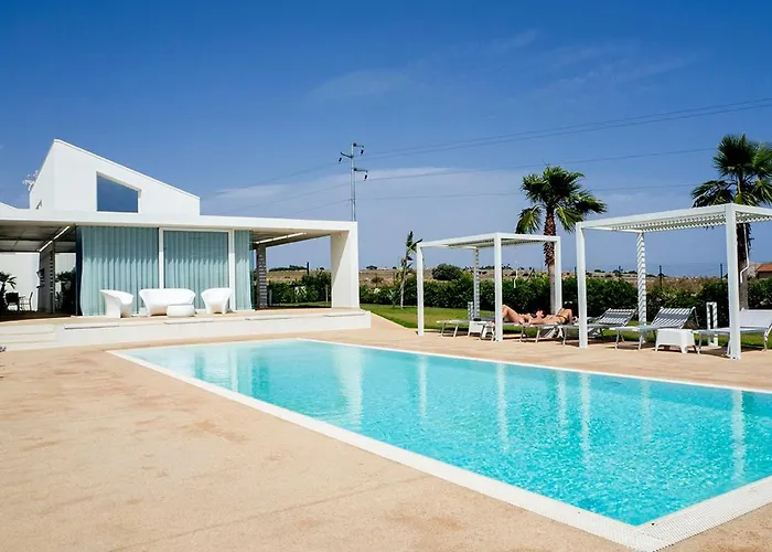 Villa Arillà con piscina e padel