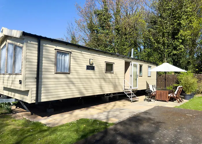 Edinburgh - Seton Sands-Salsa Caravan-Pet Friendly