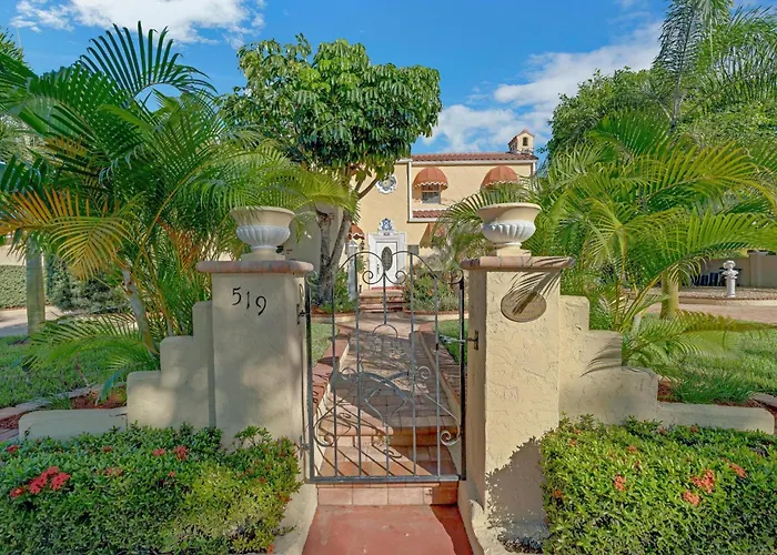 Banyan House Vacation Rentals