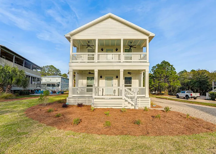Near State Parks: Carrabelle Home W/ Beach Access!