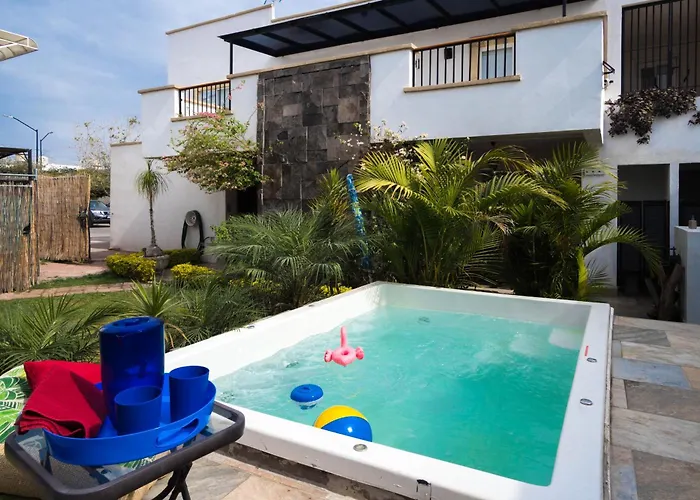 Lujosa Casa: Alberca Terapeutica 3X2M, Chimenea, Cocina Profesional