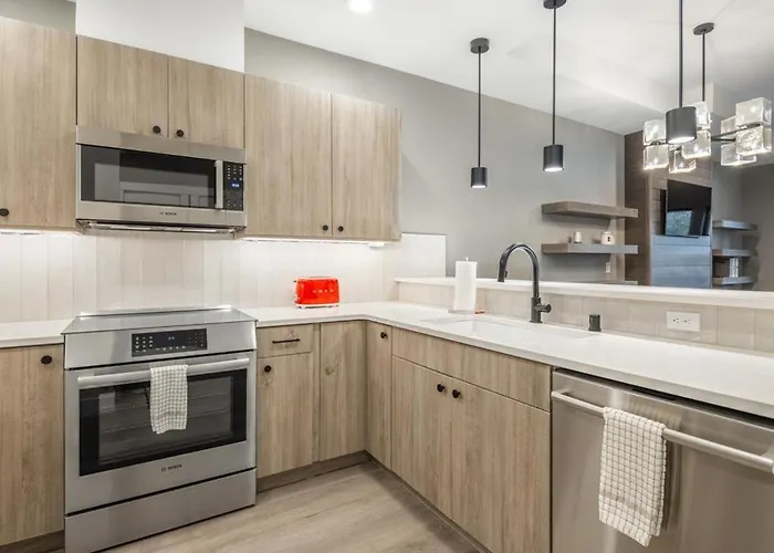 Central Condo With Suncadia Pool Access