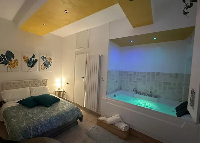  Le Plaisir Luxury Room Con Vasca Idromassaggio