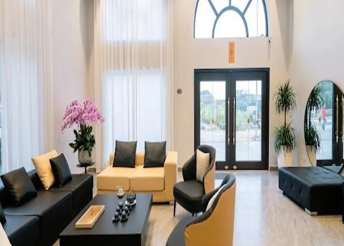 Villa 20 Ngủ Siêu vip Trung tâm Bãi Cháy