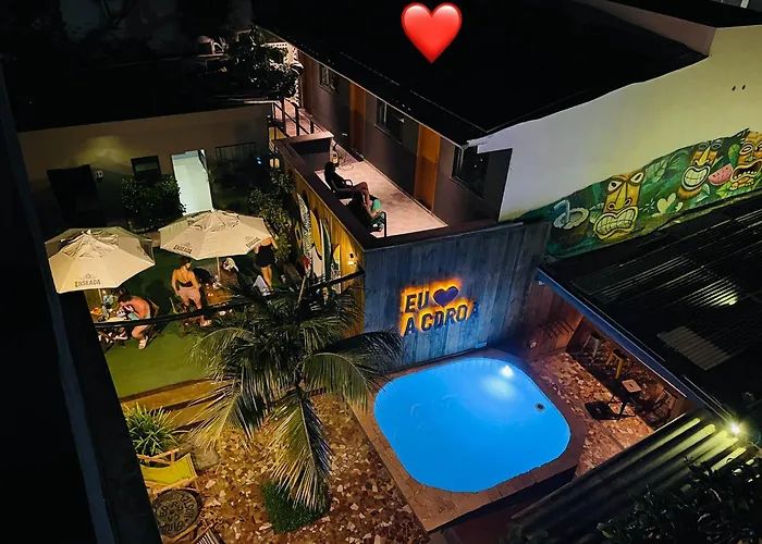 A Coroa Hostel&Suites