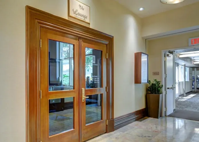 Mgm Signature-31-702 1Bedroom 2Bath Balcony Suite