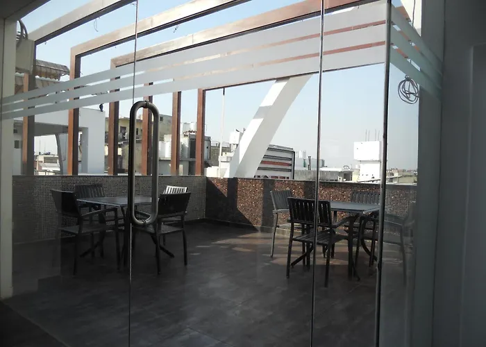 Hotel Grand Godwin -Near Connaught Place, New Delhi- Free Airport Pick-Up